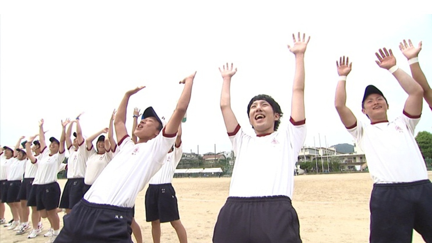 「ナンデモ特命係 発見らくちゃく！」(c)FBS