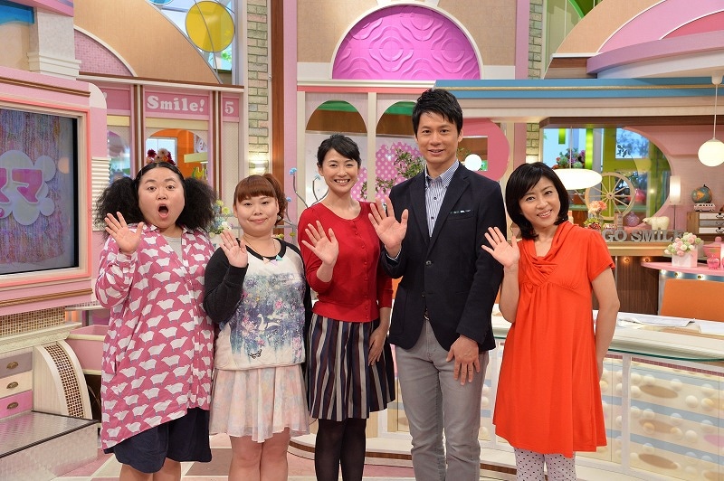 「ゴゴスマ～GOGO！Smile！」水曜レギュラーのニッチェ（左）ら。(c)CBC