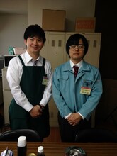 「番組バカリズム3」で共演したオードリー若林とバカリズム（左から）。