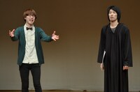 前説や衣装替えの最中に登場した真空ジェシカ。