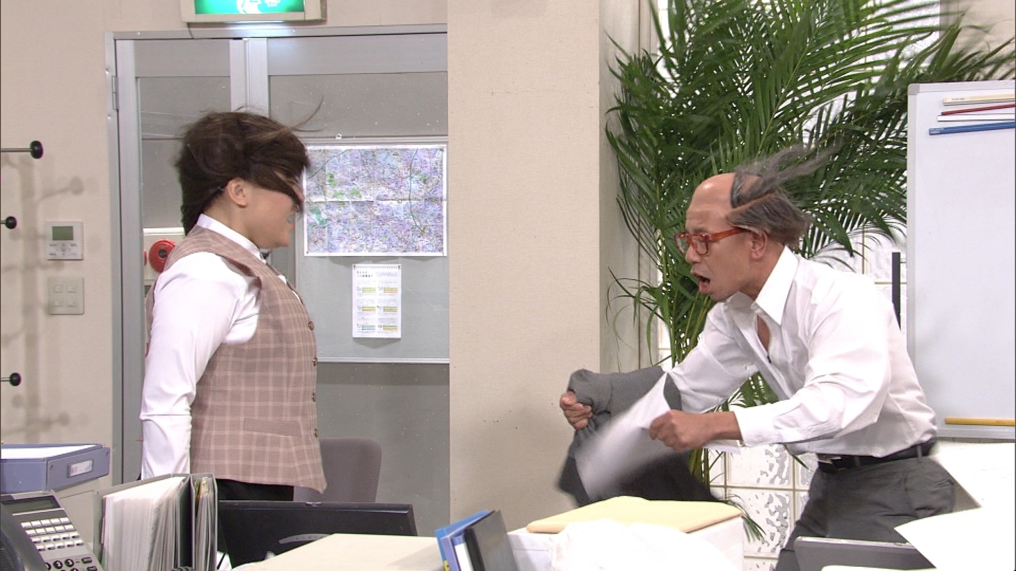 「七人のコント侍」のコント「風通しのよい職場」(c)NHK