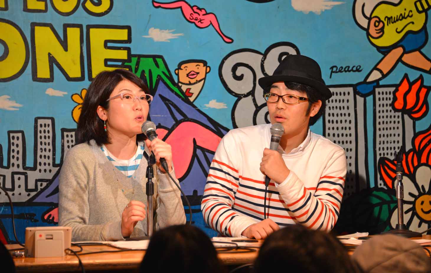 「公開お悩み相談会」の様子。