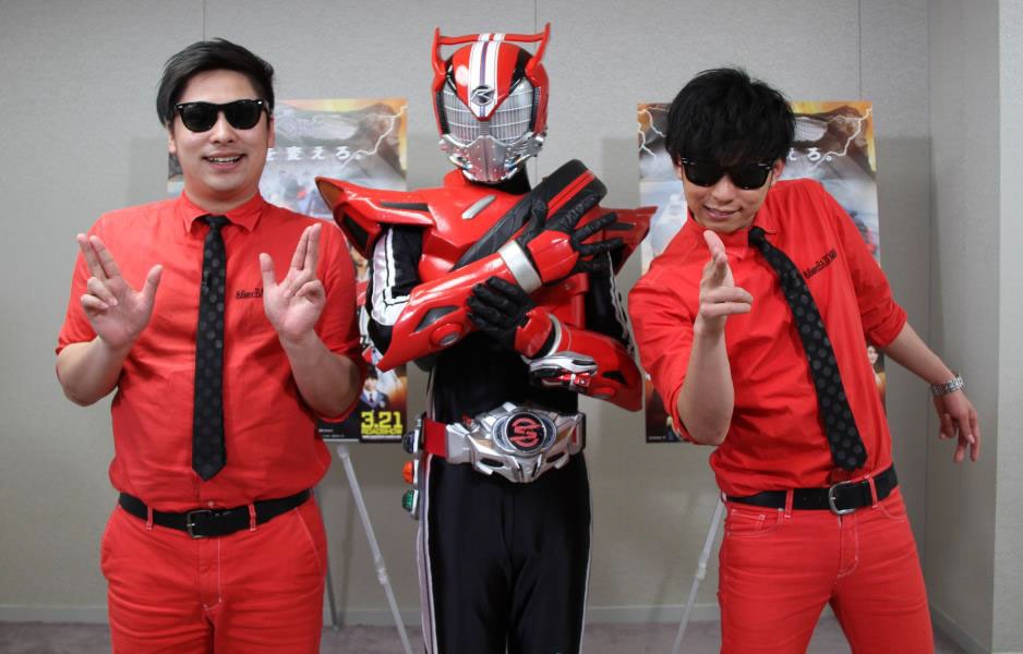 左からはまやねん、仮面ライダードライブ、田中シングル。2015「スーパーヒーロー大戦 GP」製作委員会 (c)石森プロ・テレビ朝日・ADK・東映 AG・東映ビデオ・東映