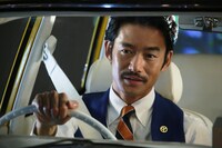 「素敵な選TAXI」のワンシーン。