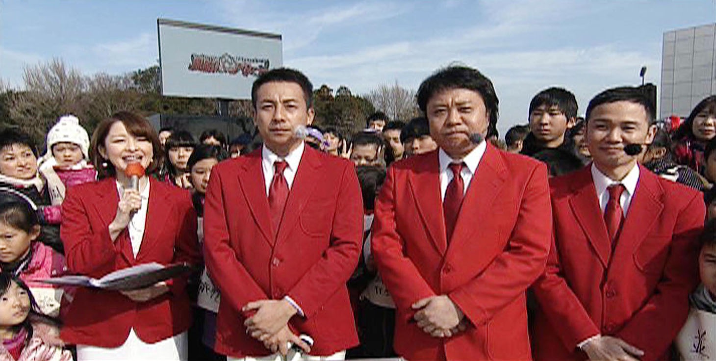 リポーターを務める我が家ら。(c)テレビ東京