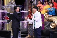 反省人のネプチューン堀内。（右）(c)日本テレビ