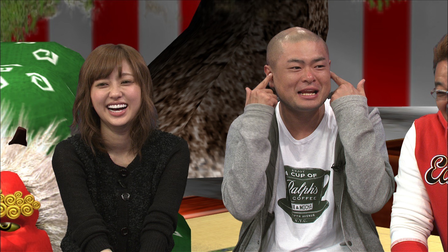 （左から）菊地亜美、あばれる君。(c)BeeTV