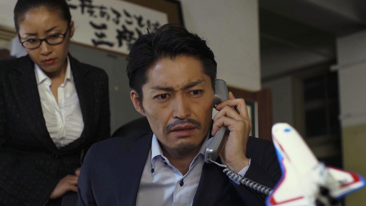 「みんな！エスパーだよ！番外編～エスパー、都へ行く～」のワンシーン。(c)「みんな！エスパーだよ！番外編～エスパー、都へ行く～」製作委員会