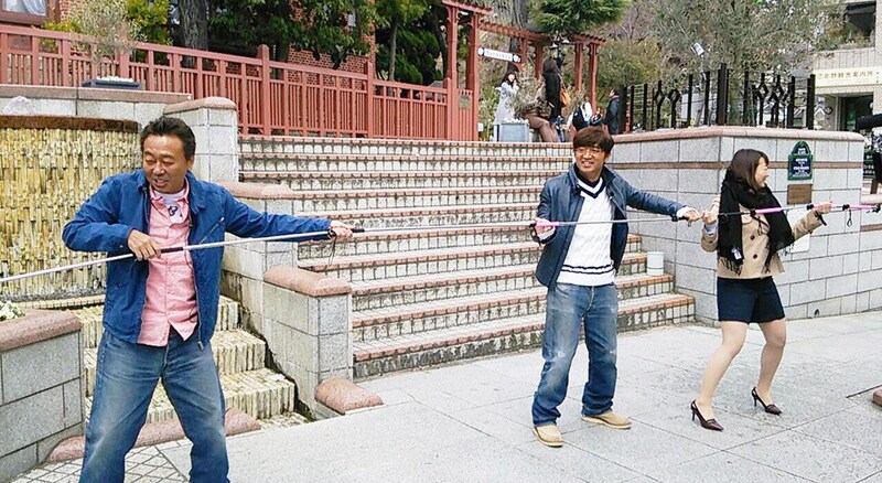 「モヤモヤさまぁ~ず2スペシャル『神戸~姫路』」でのワンシーン。(c)テレビ東京