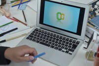 磯貝KENTAのMacBook Air。（Photo：浅田政志）