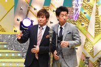 ネタを披露するテンダラー。(c)関西テレビ