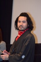 坂本龍馬役も務めた渡辺一志監督。