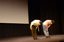 チョコレートプラネット。左から長田、松尾。