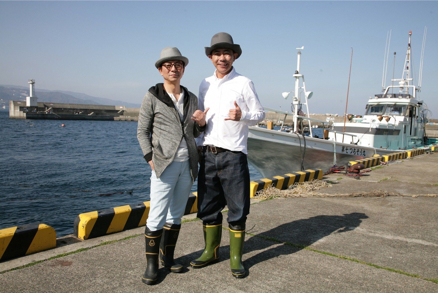 「豊さんと憲武ちゃん！旅する“相棒”伊豆ドライブ編」に出演する（左から）水谷豊、木梨憲武。(c)テレビ朝日