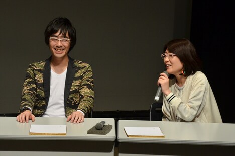 (左から)東京03豊本、光浦靖子。