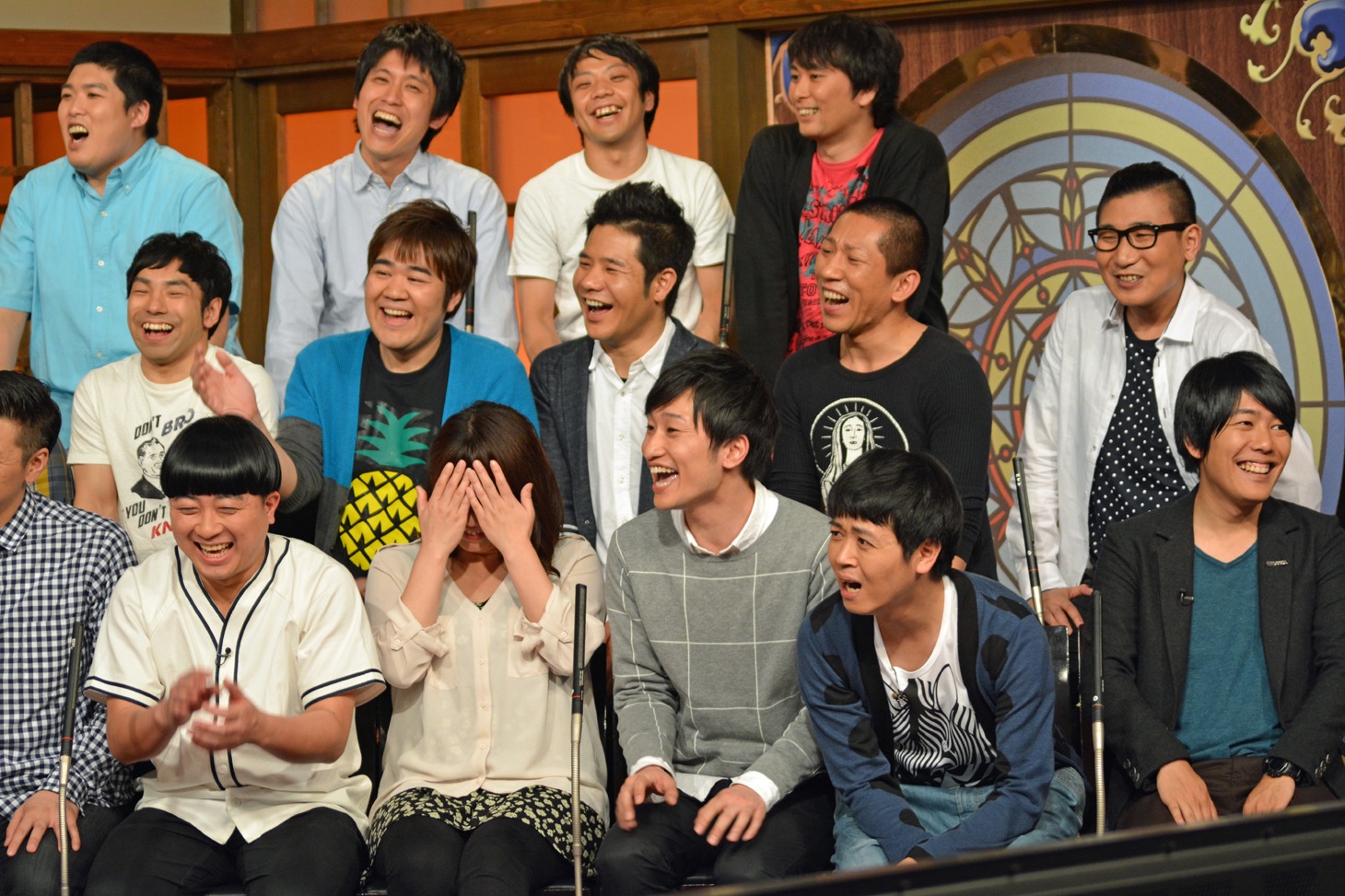 4コマコントを制作した若手芸人たち。