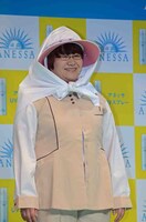 キャディーの衣装で登場した春菜。