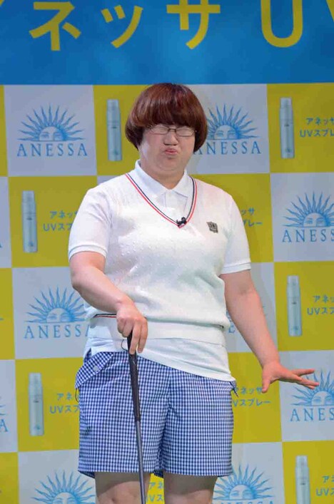 砂をかぶった直後の春菜。