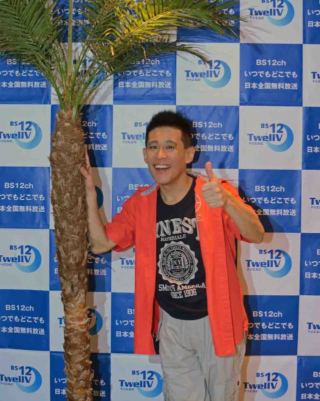 「ハワイに恋して」にゲスト出演する柳沢慎吾。