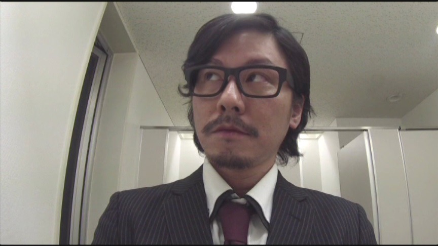 DVD「ヒゲメガネ thank you！」のワンシーン。