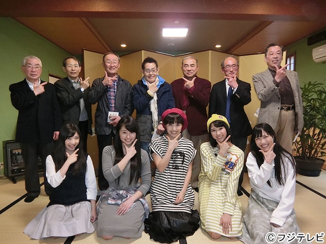 同窓会の様子。