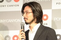 要潤からのコメントに微笑む平井“ファラオ”光。