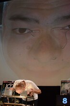 100秒息止めに挑戦するあばれる君。