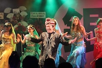 「＜借金は“LIVE”で返せ＞『大久保佳代子と歌謡祭』」のワンシーン。