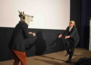 「フォーカス」バージョンの「ダンスィングフィッソン族」を披露するバンビーノ。