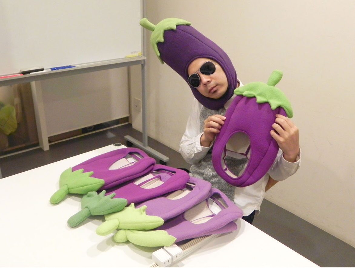 あなたも なすびくん になれる 天竺鼠川原こだわりのかぶり物が商品化 お笑いナタリー
