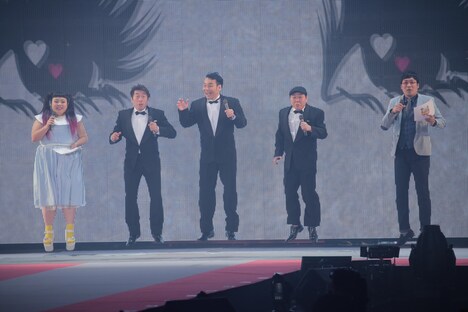 （左から）渡辺直美、ダチョウ倶楽部、南海キャンディーズ山里。