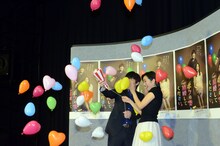 取材会に出席した内村光良、木村多江（左から）。