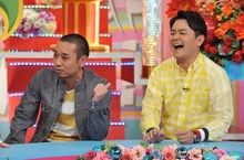 「笑神様は突然に…」スタジオの千鳥。(c)日本テレビ