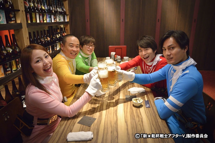 「新★乾杯戦士 アフターV」の出演者。左から、吉川友、バッファロー吾郎A、ラバーガール飛永、村井良大、加藤和樹。