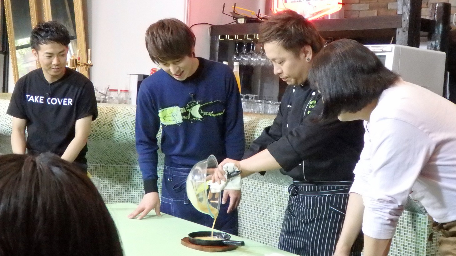 「うるおい食堂」公開収録のワンシーン。(c)テレビ朝日