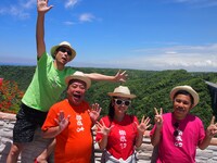 （左から）東野幸治、出川哲朗、平愛梨、ナインティナイン岡村。(c)日本テレビ / 「東野・岡村の旅猿SP」製作委員会 / 「東野・岡村の旅猿6」製作委員会