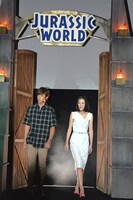 映画「ジュラシック・ワールド」のイベントに登場した玉木宏と木村佳乃。