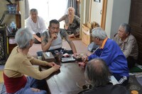 映画「龍三と七人の子分たち」のワンシーン。 (c)2015「龍三と七人の子分たち」製作委員会