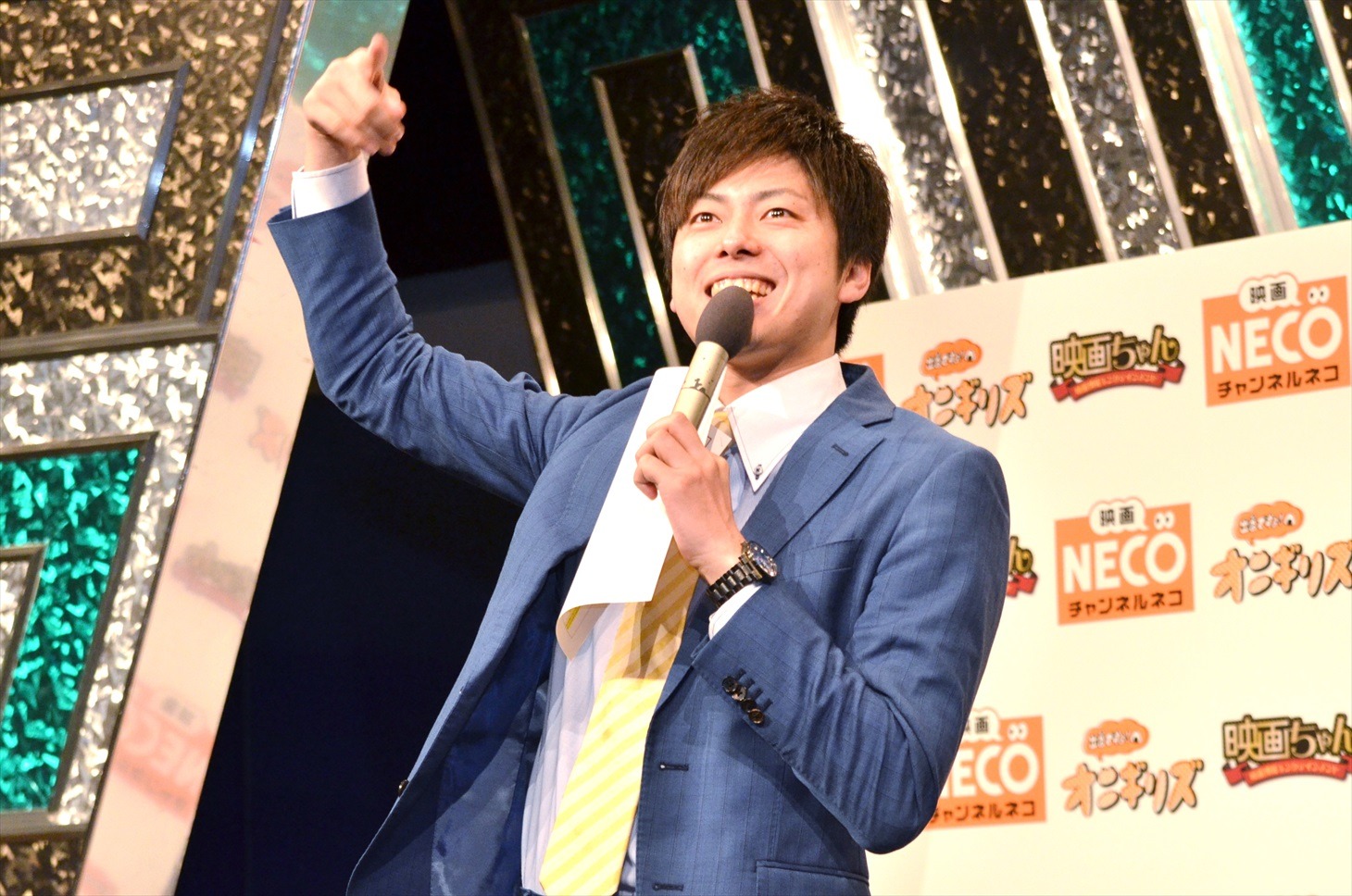 開演時にイベントの概要を説明した、ラフレクラン西村。