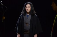 収録に臨むピース又吉。