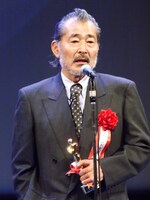 ダイヤモンド大賞を受賞した藤竜也。(c)日本映画批評家大賞