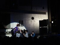 「劇団あるある座」の旗揚げ公演の様子。(c)吉本興業