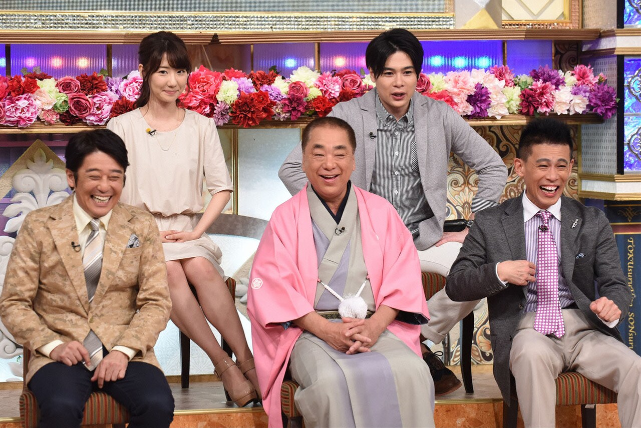 「あのニュースで得する人損する人」で特集される三遊亭好楽（前列中央）。(c)日本テレビ