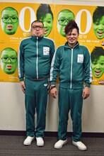 「俺たちバカ社長」に出演する野性爆弾・川島とバッドボーイズ佐田（左から）。