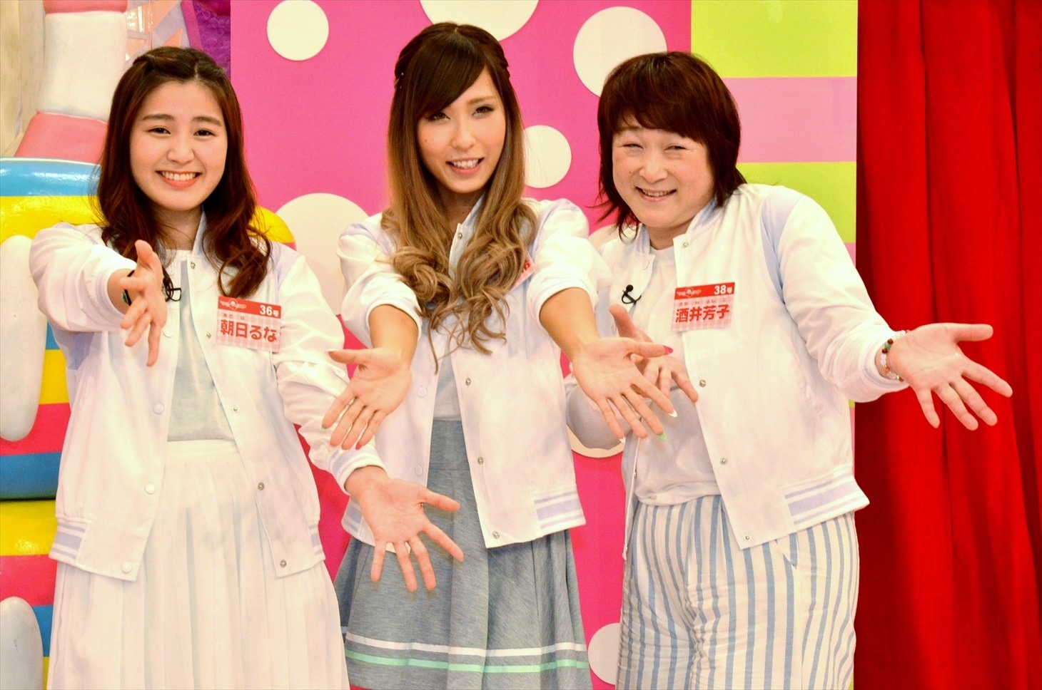アイドリング!!!7期生の（左から）朝日るな、橋本夏希、酒井芳子。