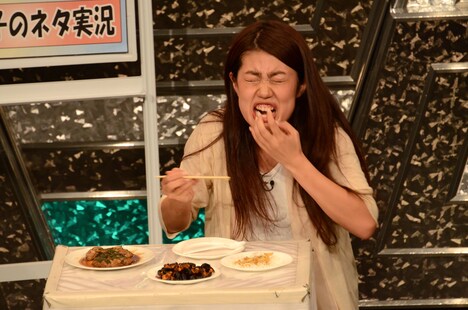 ゲテモノ料理に絶叫する横澤夏子。