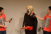 「禿夢2代目エアギタリスト公開オーディション」の様子。