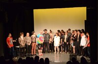 「禿夢2代目エアギタリスト公開オーディション」の様子。