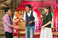 「なるみ・岡村の過ぎるTV」スペシャルゲストの明石家さんま（中央）。(c)ABC
