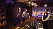 シリーズコント「BAR AKIRA(1)Vシネマ編」(c)NHK